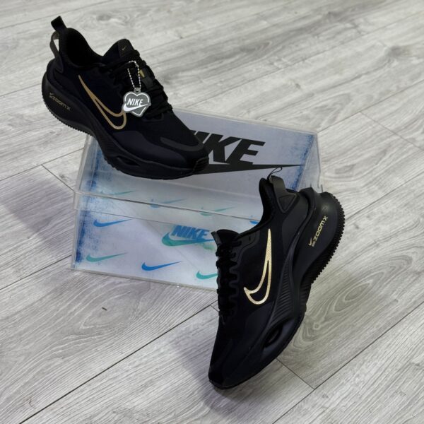 Nike ZoomX 1:1 Negro
