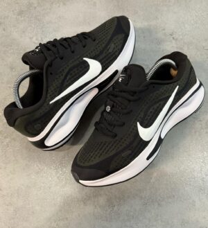 Nike Journey Run 1:1 Negro